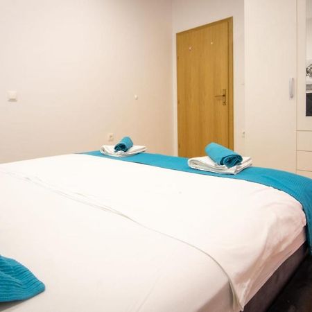 Apartment Cvita Free Beach Parking Makarska Extérieur photo