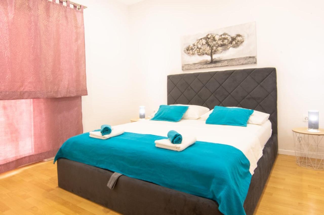 Apartment Cvita Free Beach Parking Makarska Extérieur photo