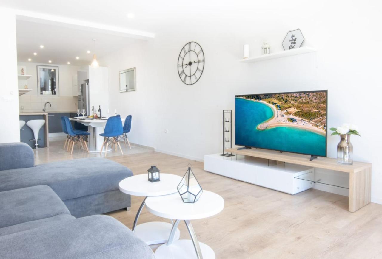 Apartment Cvita Free Beach Parking Makarska Extérieur photo
